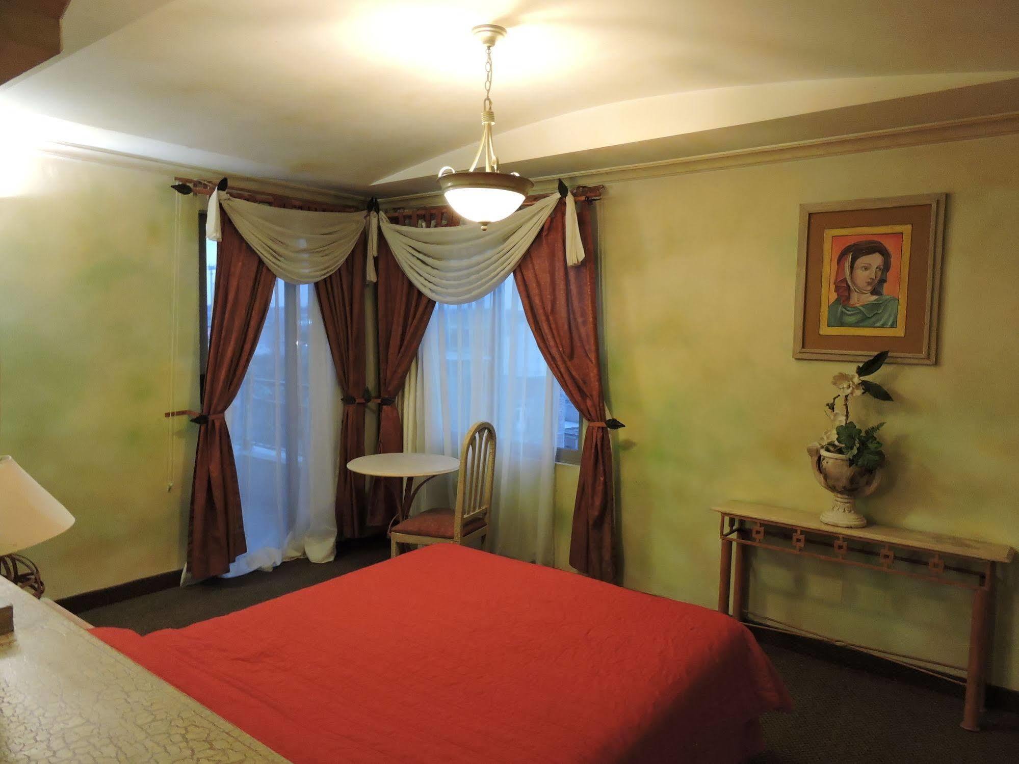 Hotel Quinta Cesar Сан-Хуан-де-лос-Лагос Екстер'єр фото